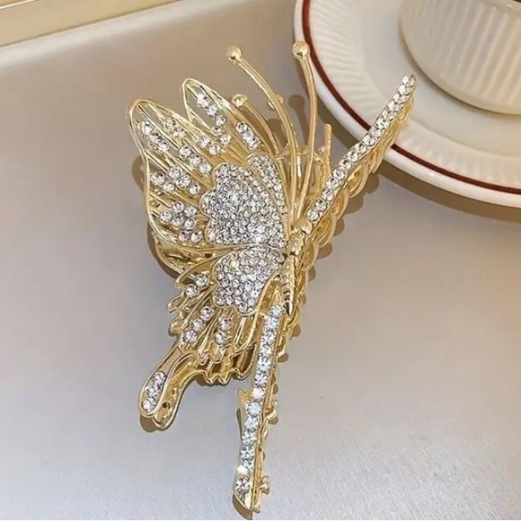 Rhinestone Gold Butterfly Hair Claw Hair Accessory - Picture 4 of 7